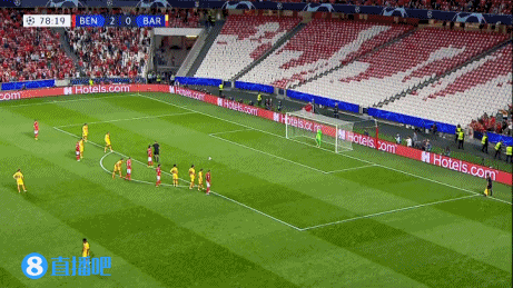 巴萨本菲卡直播（梅开二度助本菲卡3-0胜巴萨！努涅斯当选该场比赛全场最佳球员）