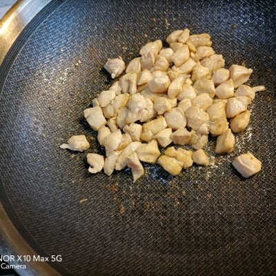 醬爆雞丁,醬爆雞丁的家常做法步驟