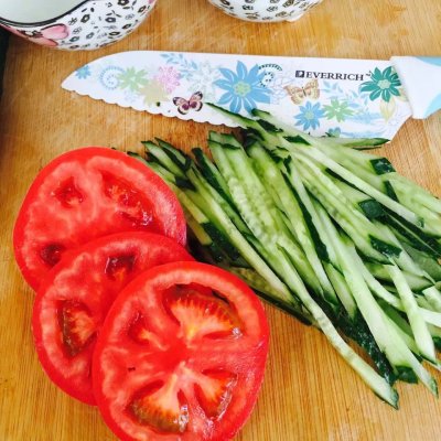冷面的做法,冷面的做法及調(diào)料配方怎么做