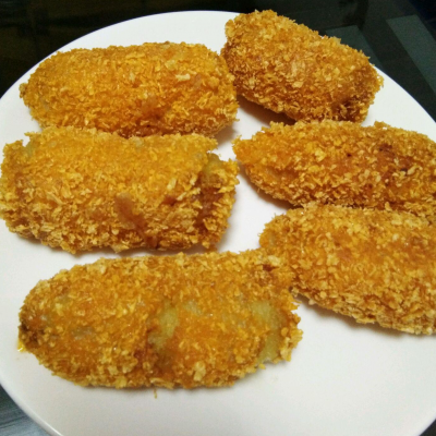 炸香蕉怎么做的又简单又好吃（简简单单搞定美味小吃）