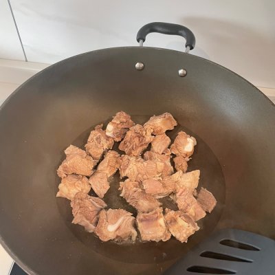 糖醋排骨怎么燒,糖醋排骨怎么燒又嫩又好吃