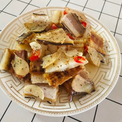 鳗鱼干怎么做(鳗鱼干怎么做好吃视频教程)