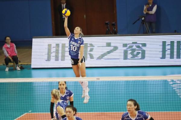 还是想夺冠，上海女排押宝两位奥运会MVP，这回能不能向天津女排叫板？