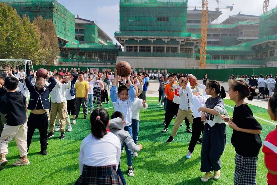 莒县第一实验小学:五件“小事”测量尚美校园的温度(图26)