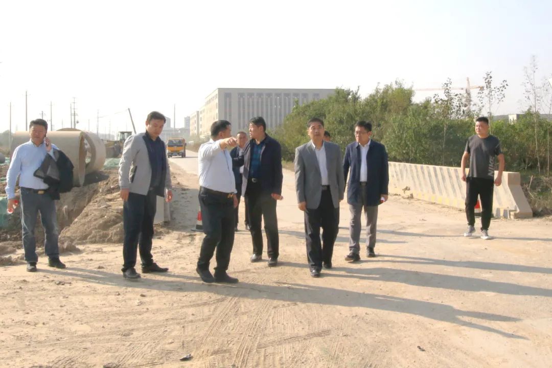 济南新材料产业园区管委会主任韩利师督导重点项目用地清表工作