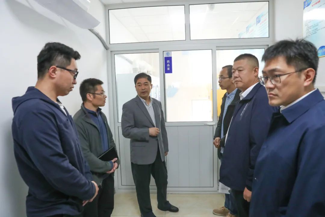 济南新材料产业园区管委会主任韩利师到铁路沿线危化企业开展专项安全检查