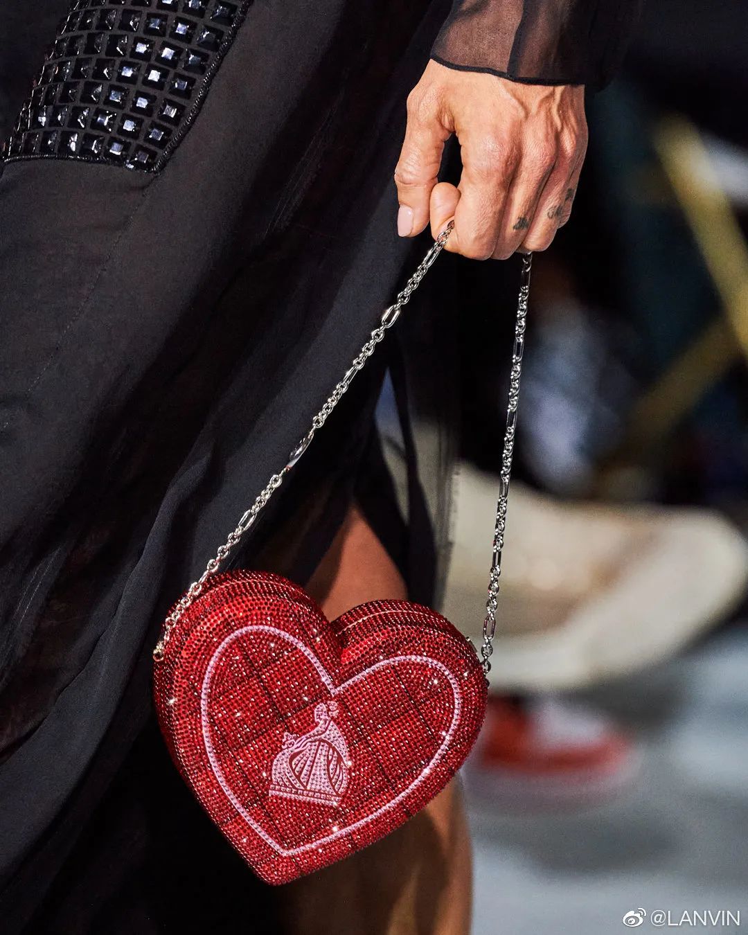 《鱿鱼游戏》67号全球爆红，亚洲男生建模脸天花板是谁？