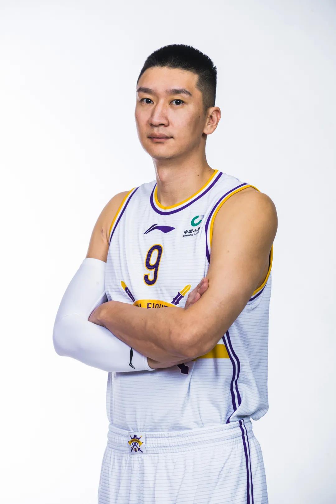 中国男篮13号是谁(孙悦退役!他是中国唯一cba,nba双料冠军获得者)