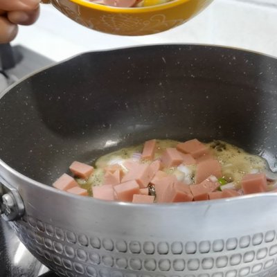 马苏里拉奶酪怎么吃（教你做超拉丝芝士焗饭）