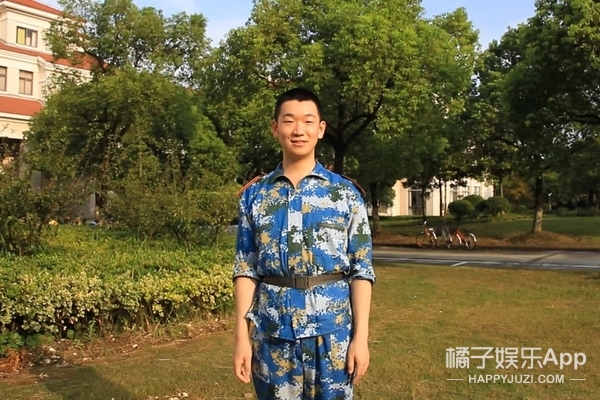 广告给我O泡这首歌叫什么名字(还记得O泡果奶广告里的小男孩吗？他长大变这样了)