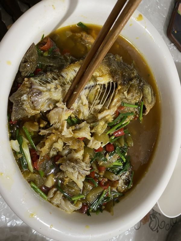 家常鯽魚(yú),家常鯽魚(yú)的做法和步驟