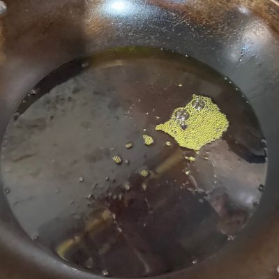 家常鯽魚(yú),家常鯽魚(yú)的做法和步驟