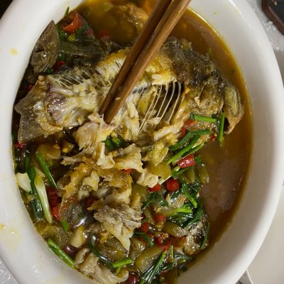 家常鯽魚(yú),家常鯽魚(yú)的做法和步驟