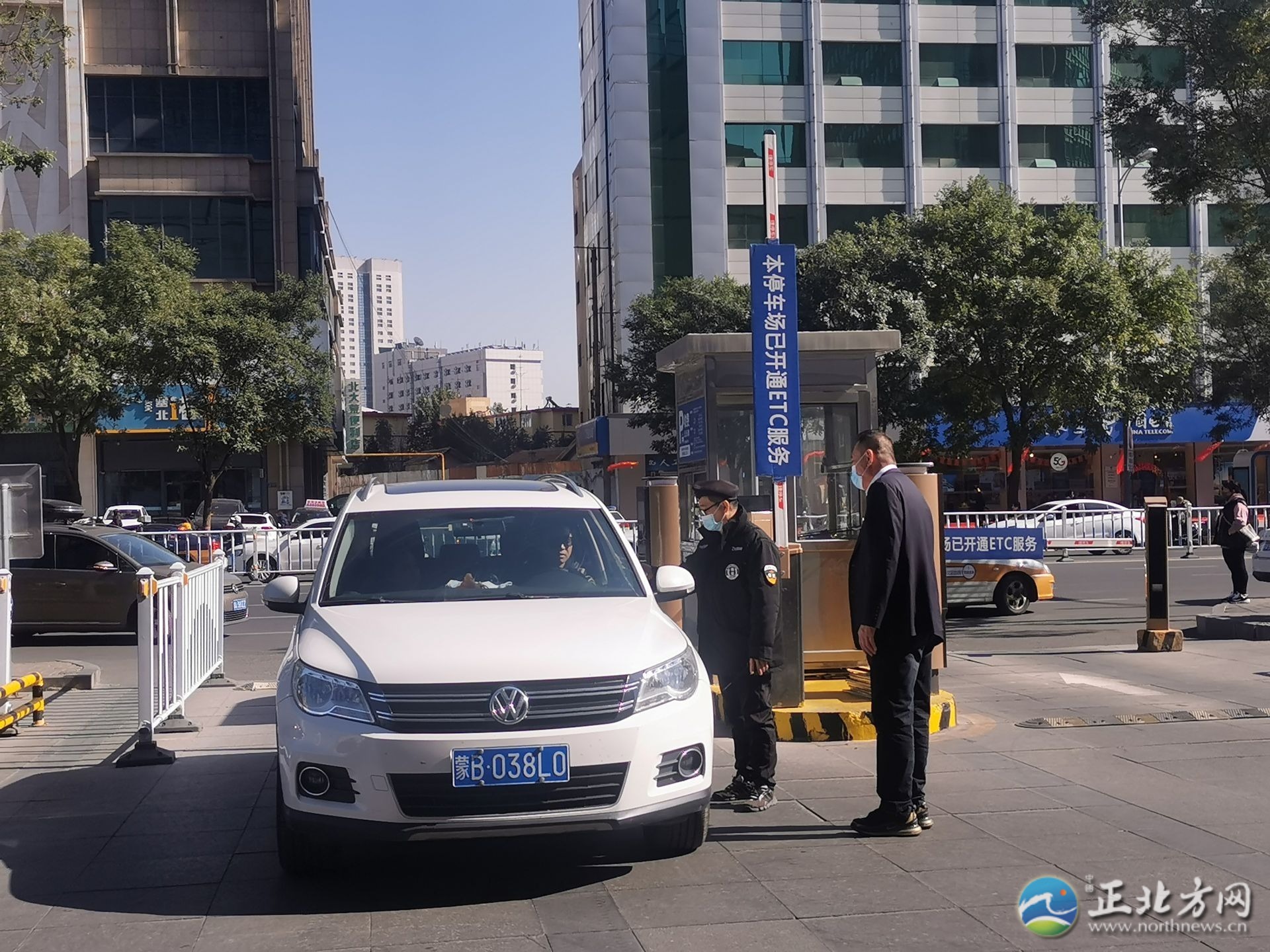 记者探访：呼和浩特部分商场防疫岗形同虚设