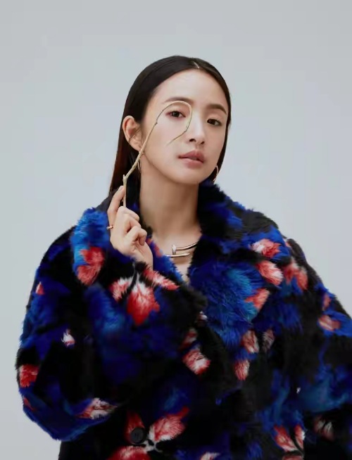 16岁赚钱养家22岁立遗书，为怀孕生吃田鸡，林依晨的苦远不止于此