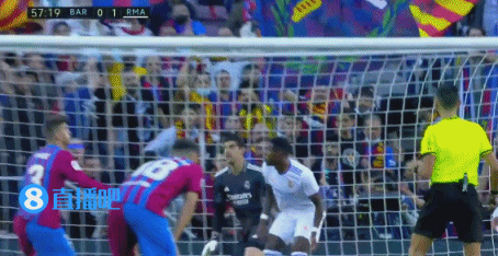 巴萨10-1皇马（西甲-阿拉巴破门阿奎罗巴萨首球 皇马2-1击败巴萨）