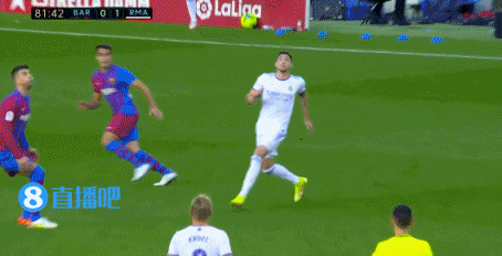 巴萨10-1皇马（西甲-阿拉巴破门阿奎罗巴萨首球 皇马2-1击败巴萨）