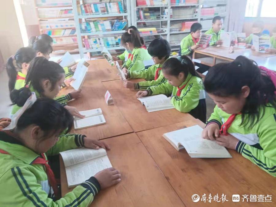 八刘中心学校安太集小学:点亮书香校园(图1)