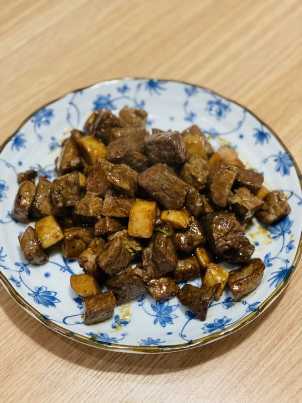 黑椒牛肉粒（黑椒牛肉粒你这么做保证最正宗）