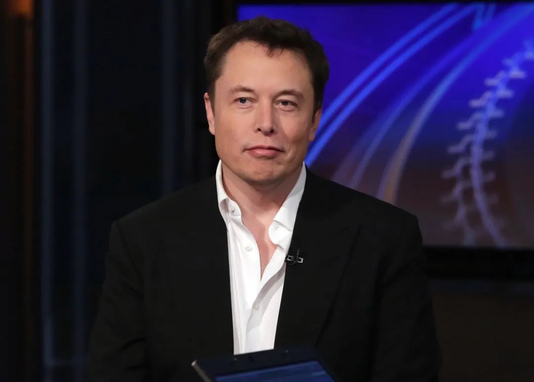 突发利好！特斯拉收大订单：10万辆！股价一夜狂飙12%，市值破万亿美元！马斯克赚翻了