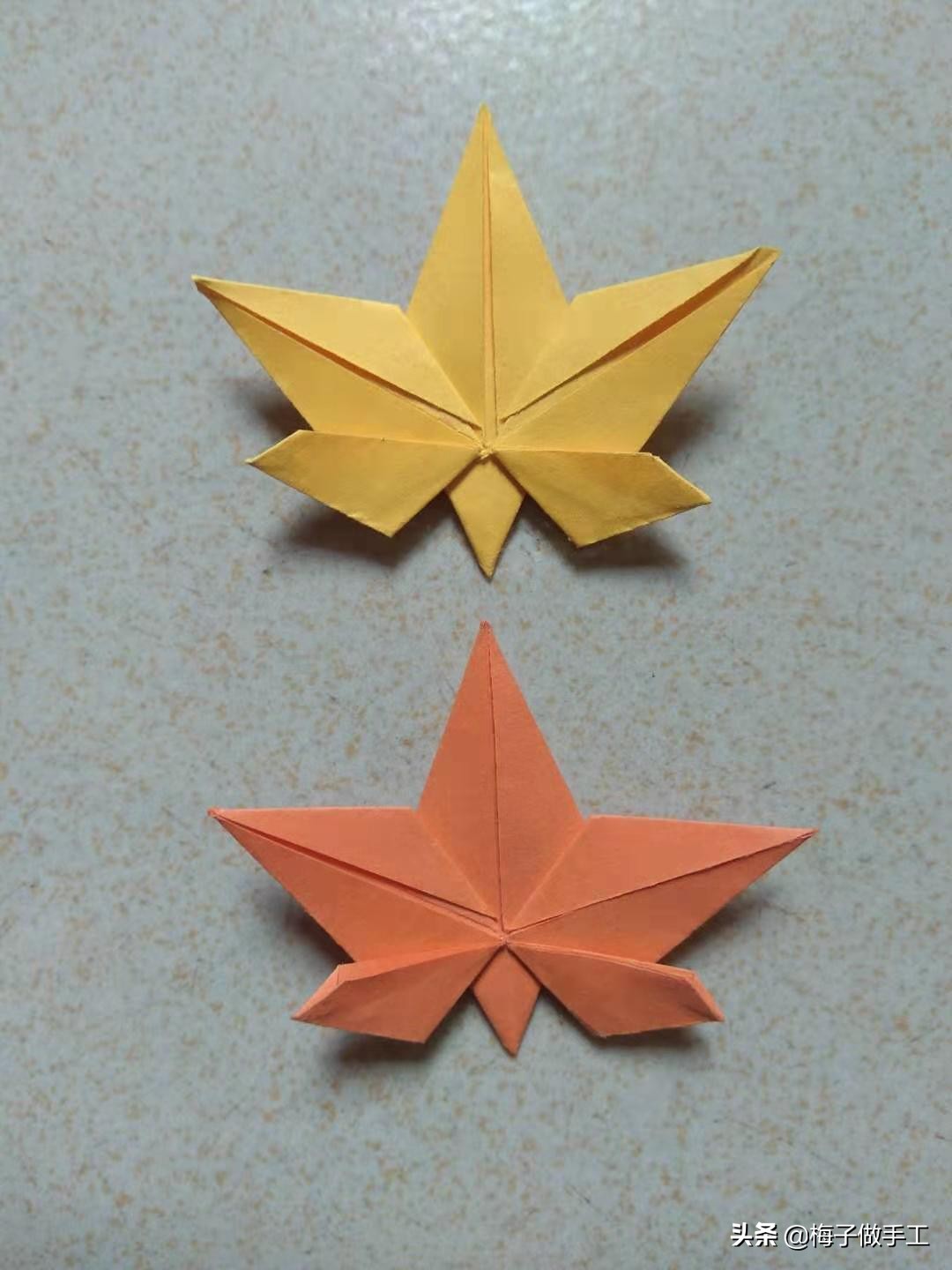 简单的折纸枫叶图片