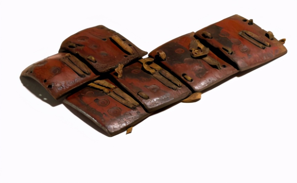 古代带刀事小，为何私藏铠甲却是死罪？盔甲之厉害，历朝不敢不禁