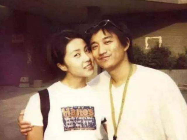 黄磊的玄妙情史，从兄妹情到第四种感情，靠才华征服了5个女人