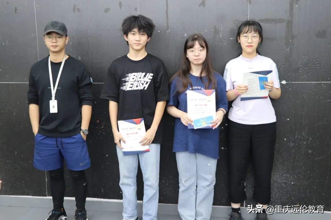 远伦月考表彰 | 无惧挑战，实力在线！来看未来美院状元领奖