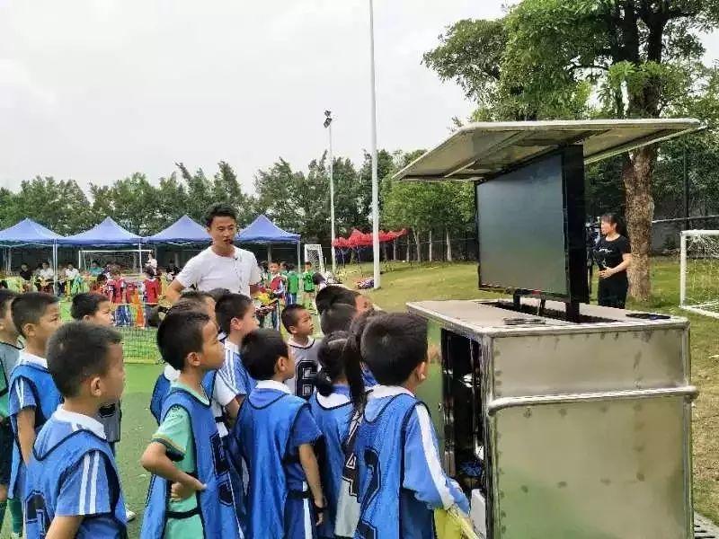 小学足球教学重难点（发展校园足球最大的难点是啥？）