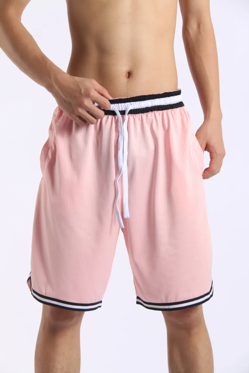 100元以下的篮球短裤(夏天打球装备：性价比高的篮球短裤，平时生活也能穿)