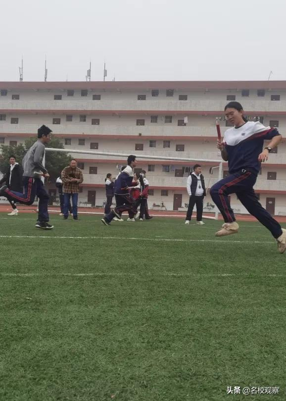 致青春，给梦想！成川外学子，用朝气与活力，尽展激情、健康阳光