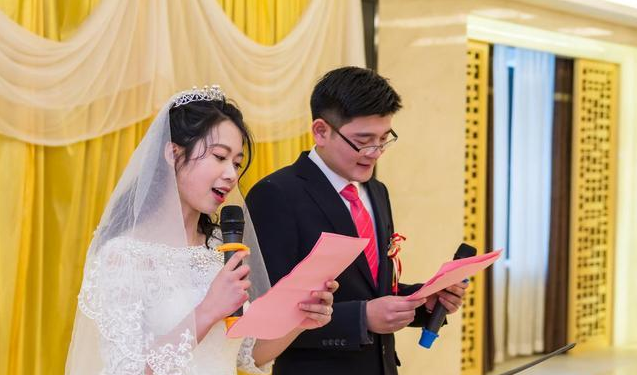 婆家买房抵彩礼，亲妈阻止女儿出装修费，未婚夫最后做法令人称赞