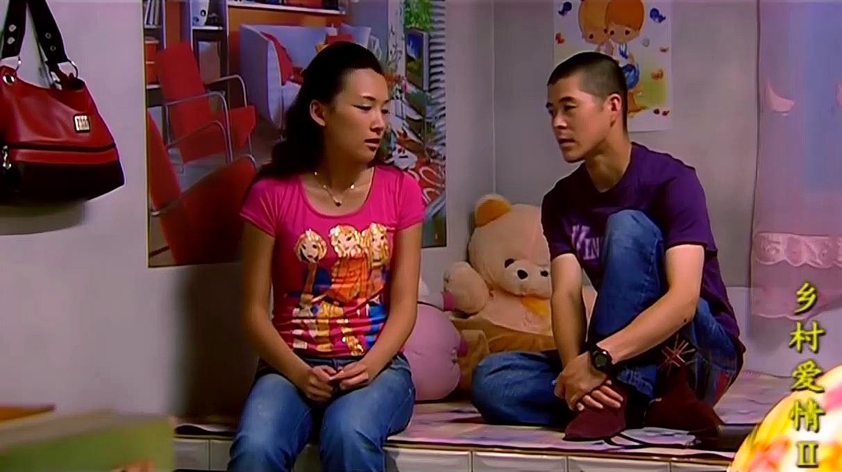 抛弃糟糠妻，娶小19岁娇妻，开豪车打人，“长贵”王小宝飘了？