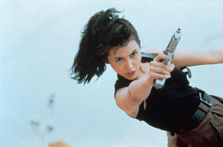 王晶的大胆建议，促成了一部另类警匪片，造就邱淑贞的事业新转机