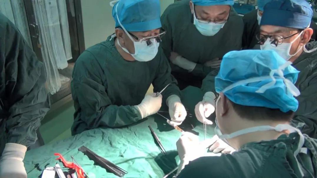 8小时完成高危病症手术，让患者一周出院，中国医大一院又实现新的突破！