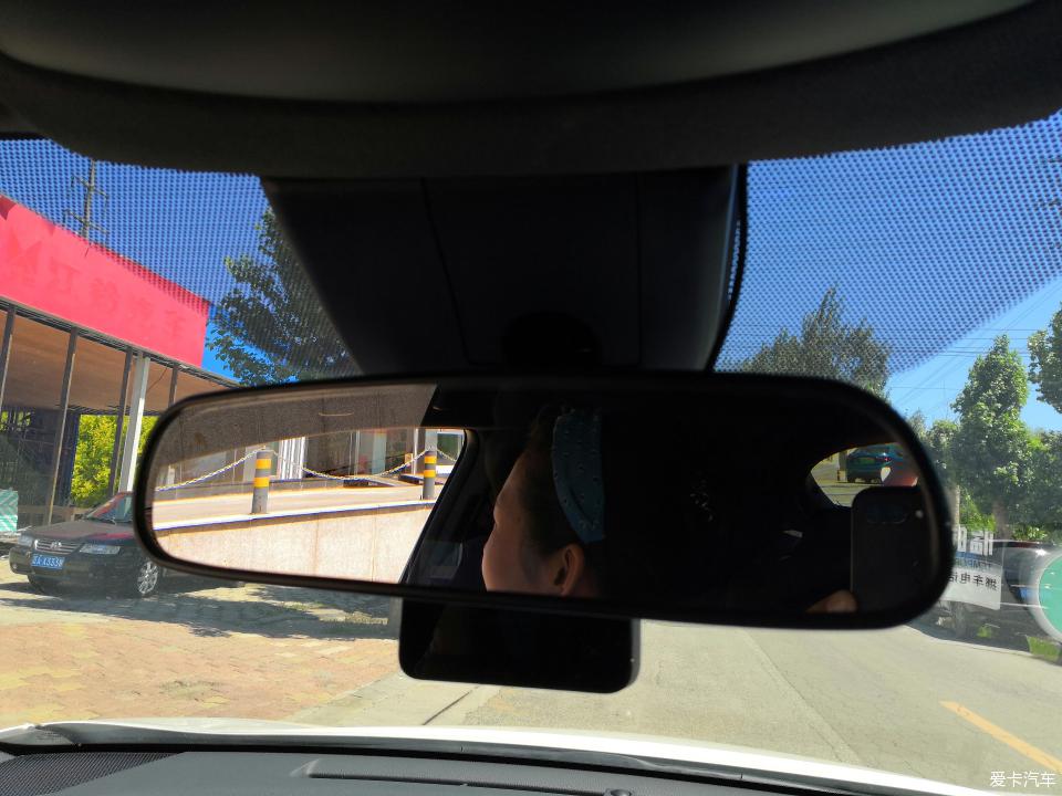 送给媳妇的生日礼物，丰田C-HR提车，车主：比本田缤智值