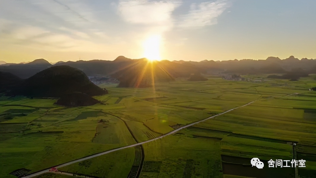 见自己，见天地，见众生。看看中国古诗的大气和霸气