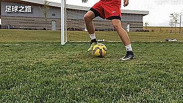 足球运动员训练计划（29个足球步法训练以及训练计划）