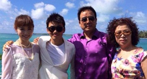 “美艳娇妻”马蓉，千万阔太不做非要“作死”，如今狼狈不堪