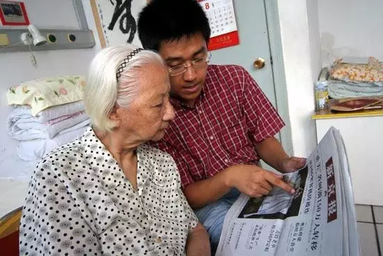 从小患肌无力，六年写一本书感动世界，马云也为他的书写序站台