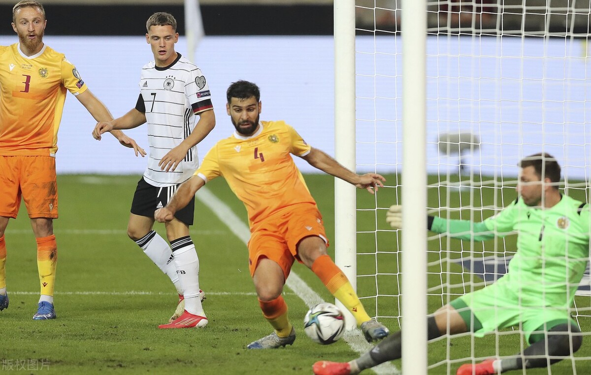 德国队新帅弗里克正式比赛首秀(世预赛-意大利36场不败破纪录 林皇双响英格兰4-0 德西比利时均大胜)