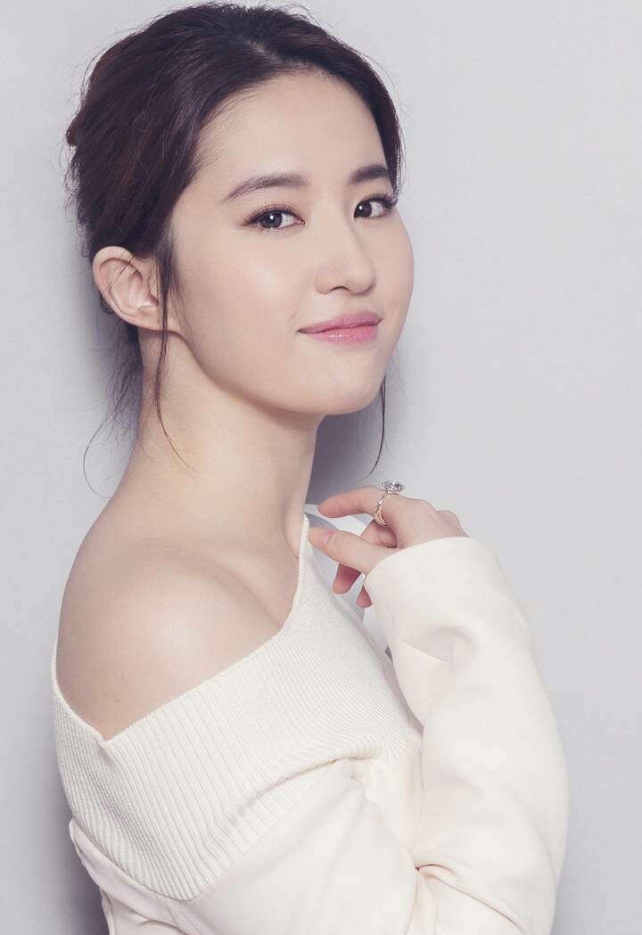 刘亦菲、白宇、热巴等明星的小八卦