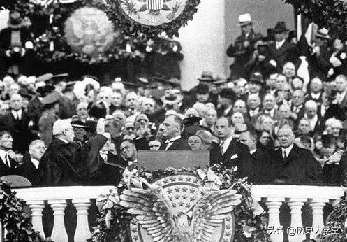 罗斯福资料(罗斯福为何能成为美国历史上唯一一位连任4届的总统)
