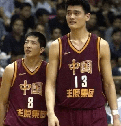 篮球明星施密特为什么不打nba（从未进入NBA的四大篮坛巨星：亚洲乔丹上榜，一神人生涯砍5万分）-趣拿体育
