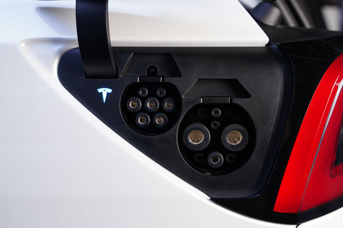 支持特斯拉和其他电动车充电特斯拉充电支持其它