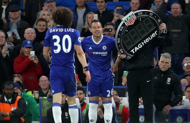 大卫路易斯切尔西球衣号码（从中卫标王到枪手神坑-如何评价大卫路易斯这名球员？）