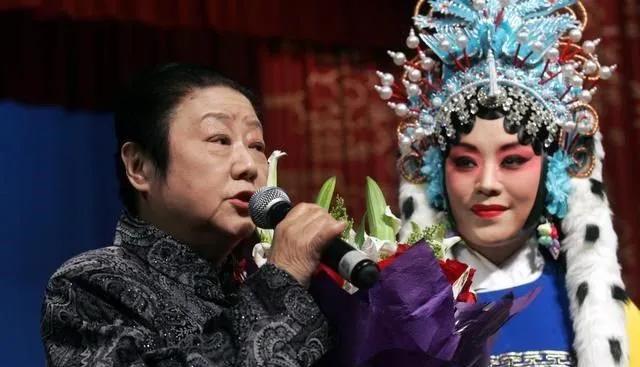 李佩红「李佩红出走」