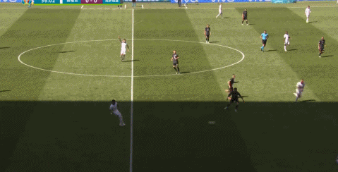 英格兰对克罗地亚预测（战术分析英格兰1-0克罗地亚：两队皆锋无力，年轻中场助三狮取胜）