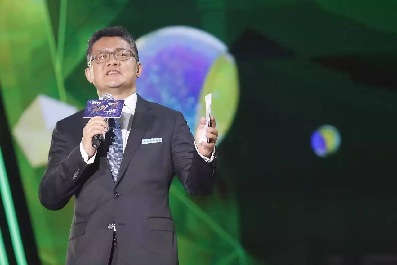 张斌欧洲杯解说(足球好声音,二十多年前他们是最受中国球迷欢迎的体育