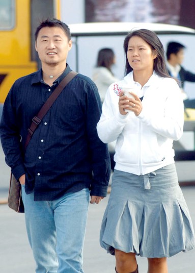 李娜网球老公姜山(李娜和姜山的爱情故事,姜山是李娜的偶像,还是李娜